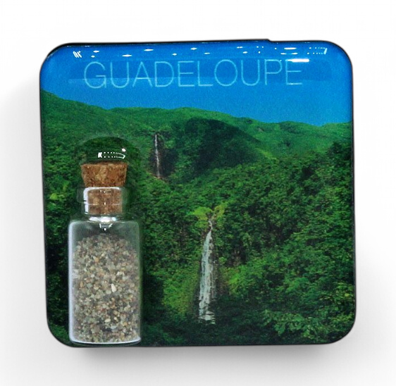 Magnet Epoxy Carré Avec Bouteille Chute Du Carbet